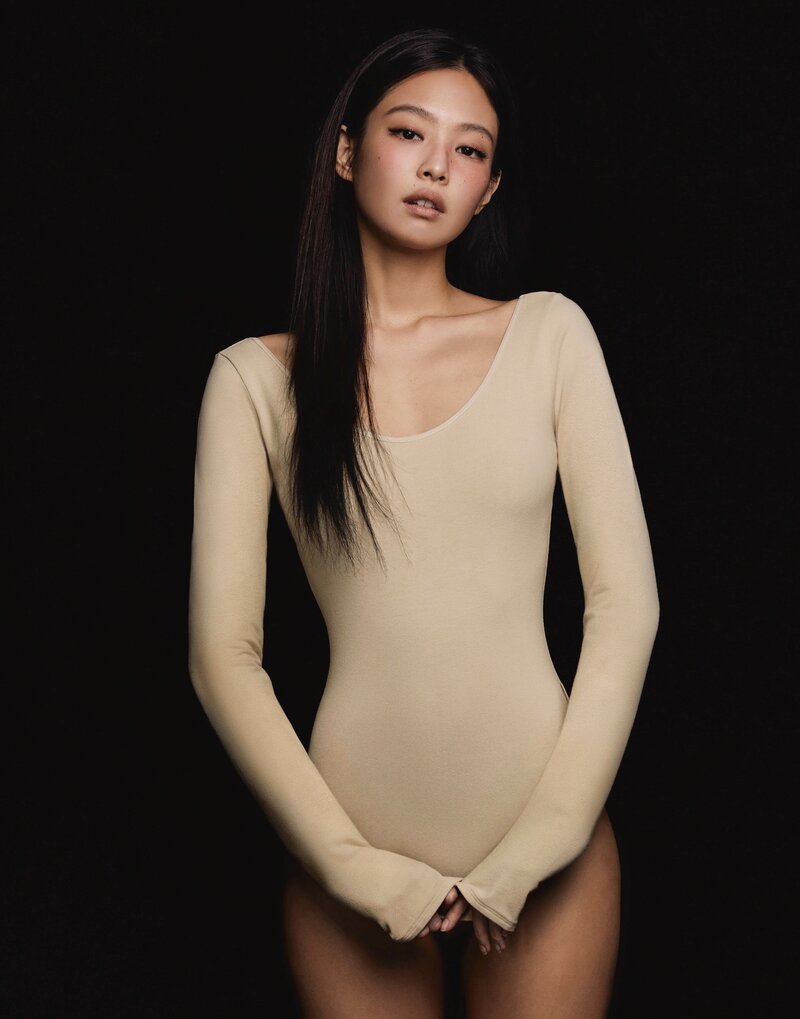 View - Top idol nữ viral nhờ thân hình siêu thực: Jennie chuẩn chỉnh, Jisoo gây tranh luận nhưng chưa bằng "thánh body" gen 4 tạo cơn sốt “độn hông”