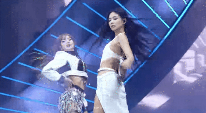 Top idol nữ viral nhờ thân hình siêu thực: Jennie chuẩn chỉnh, Jisoo gây tranh luận nhưng chưa bằng thánh body gen 4 tạo cơn sốt “độn hông” - Ảnh 5.
