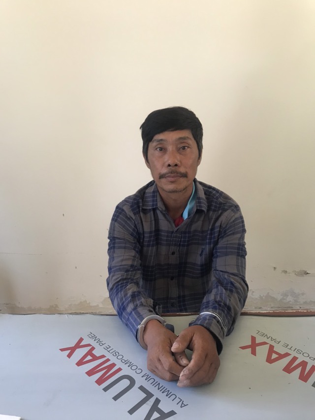 Chồng giết vợ lớn hơn 16 tuổi rồi phi tang thi thể xuống kênh - Ảnh 1.