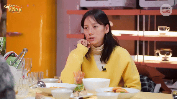 Lee Hyori dính phốt ngay ngày cuối năm: Tỏ thái độ trịch thượng như “tát nước vào mặt” 1 sao nữ! - Ảnh 2.