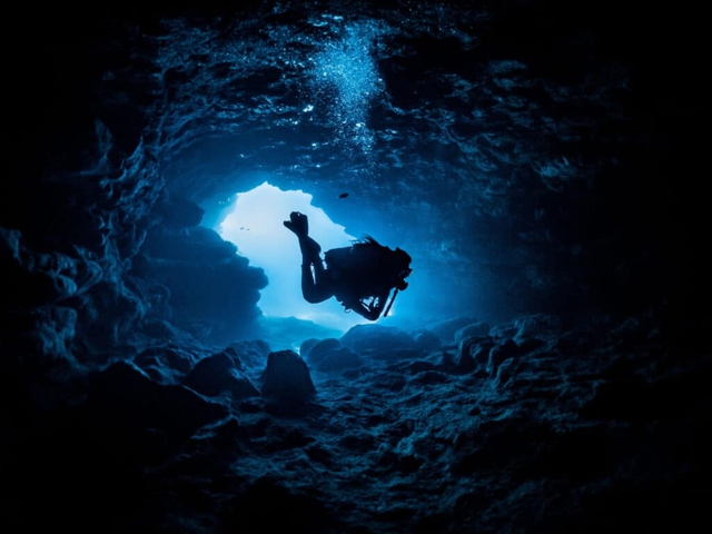 Tại sao giếng Jacob là một trong những địa điểm lặn hấp dẫn và nguy hiểm nhất thế giới? - Ảnh 3.