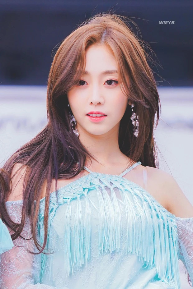 Nữ thần Kpop một thời bất ngờ đi làm công nhân nhà máy, hình ảnh hiện tại hút 210 triệu lượt xem - Ảnh 6.