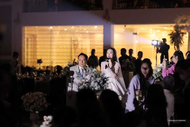 Lễ cưới diễn viên Kim Oanh: Nhã Phương - Lê Giang và dàn sao đổ bộ, cô dâu diện váy cưới 600 triệu - Ảnh 8.