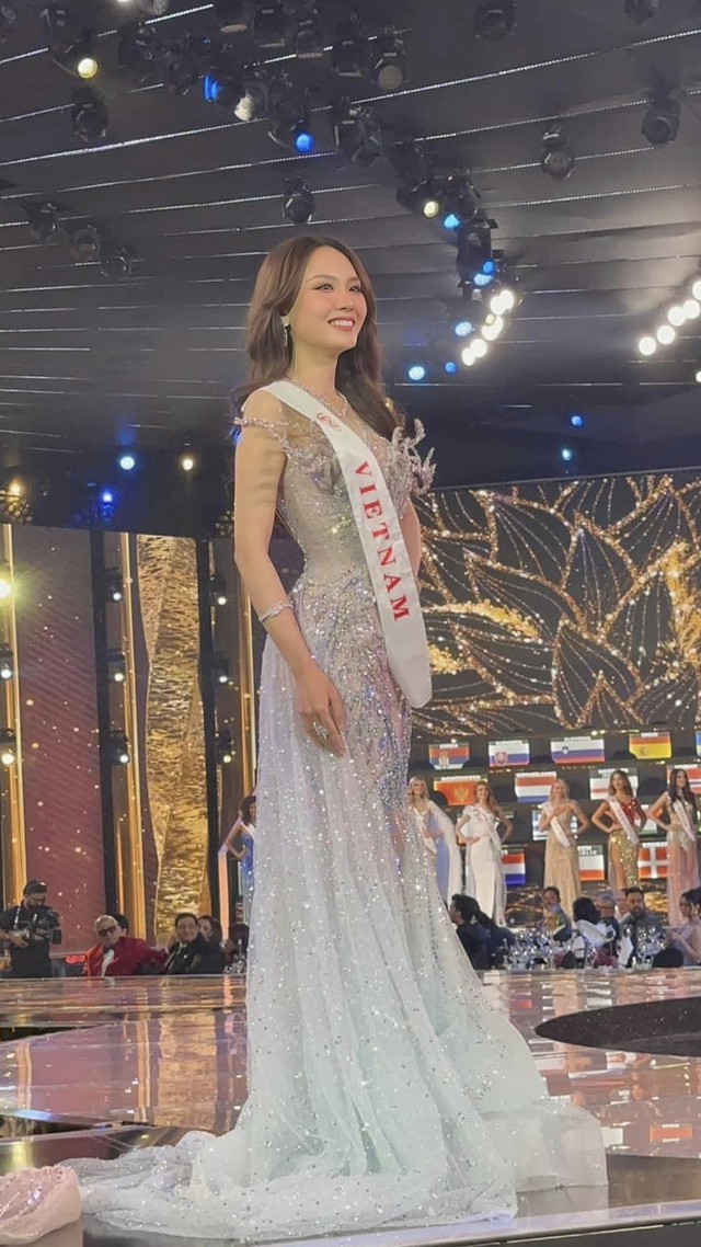 Mai Phương về Việt Nam hậu trượt top 12 Miss World: Phương Nhi tiếp tục vắng mặt - Ảnh 11.