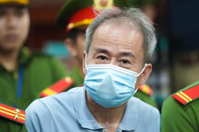 Cựu cục trưởng thanh tra khai làm việc đến 2-3 giờ sáng để có bức tranh toàn cảnh của SCB - Ảnh 2.