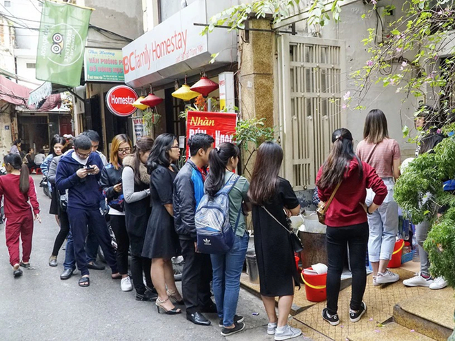 Hiếm có quán nào ở Hà Nội nhiều drama như bún ngan Nhàn: Từng gây bão với tin đồn chủ nghỉ bán đi lấy chồng? - Ảnh 5.