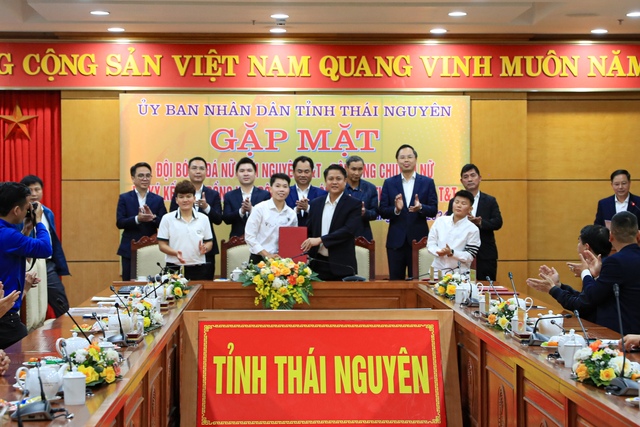 CLB Thái Nguyên T&T chiêu mộ thành công Quả bóng vàng nữ Việt Nam - Trần Thị Kim Thanh - Ảnh 2.