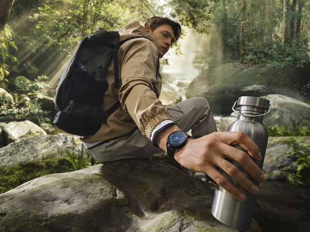 Xiaomi ra mắt smartwatch giá chỉ hơn 4 triệu: Thiết kế đẹp hơn Apple Watch, màn hình AMOLED, pin 65 giờ - Ảnh 2.