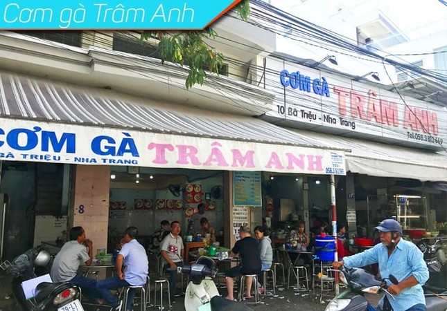 Tăng thêm hàng trăm người nghi ngộ độc do ăn cơm gà ở Nha Trang - Ảnh 1.