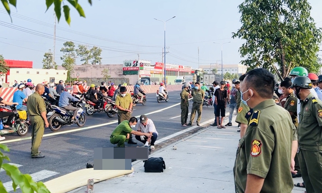 Lời khai bất ngờ của tài xế xe tải cán chết người nằm ngủ trên vỉa hè - Ảnh 2.