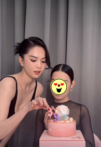 Ngọc Trinh đ&atilde; bật chế độ chặt ch&eacute;m khi l&ecirc;n đồ dự tiệc, lộ th&ecirc;m hint nghi rạn nứt với bạn th&acirc;n thập kỷ? - Ảnh 4.