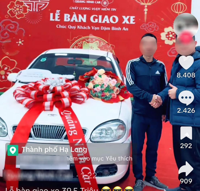 Lễ bàn giao xe cũ 39,5 triệu được tổ chức hoành tráng, dân tình dè bỉu, chủ showroom lên tiếng - Ảnh 1.