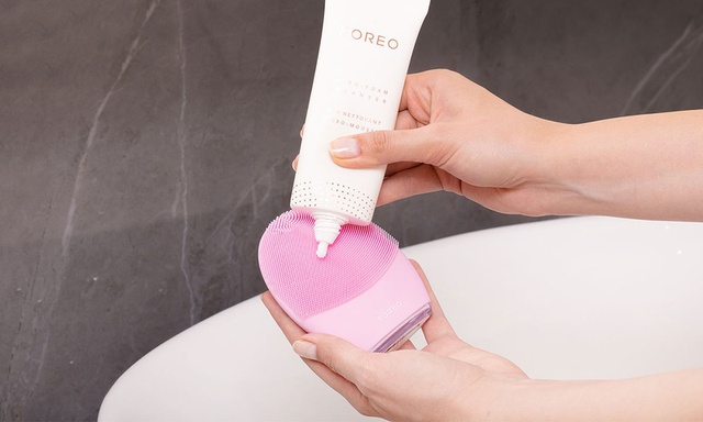 Đăng đàn hỏi cách làm sạch máy rửa mặt, cô gái nhận rổ gạch đá từ dân mạng: Vì đâu nên nỗi? - Ảnh 4. Đăng đàn hỏi cách làm sạch máy rửa mặt, cô gái nhận rổ gạch đá từ dân mạng: Vì đâu nên nỗi? - Ảnh 4.