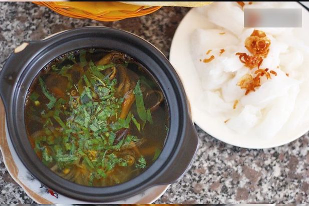 CNN giới thiệu súp lươn Nghệ An là 1 trong 7 món ăn sáng độc đáo trên thế giới: Nhìn sợ nhưng ăn lại nghiện? - Ảnh 4.