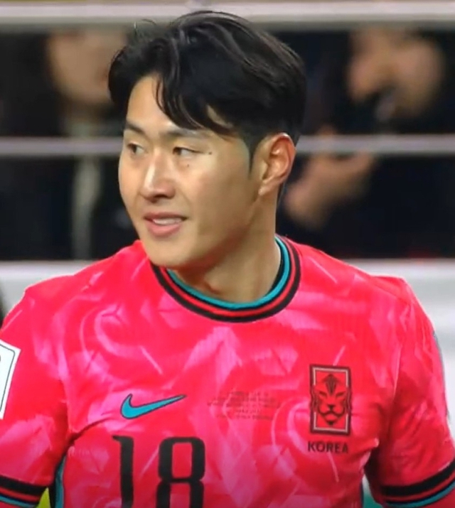 Thái Lan tạo địa chấn khi cầm hòa Hàn Quốc 1-1 ngay trên sân khách, Son Heung-min ghi bàn vẫn phải chia điểm đầy cay đắng - Ảnh 9.