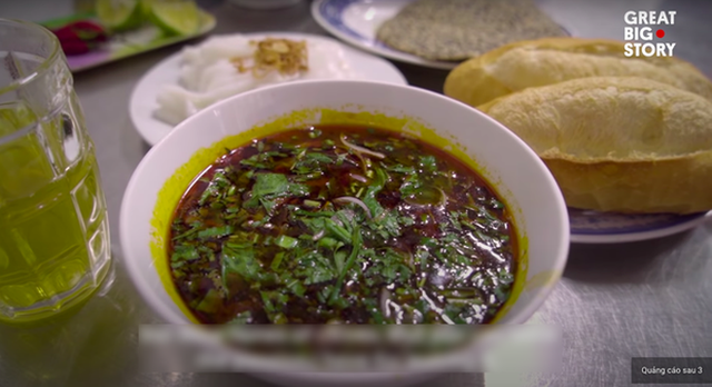 CNN giới thiệu súp lươn Nghệ An là 1 trong 7 món ăn sáng độc đáo trên thế giới: Nhìn sợ nhưng ăn lại nghiện? - Ảnh 2.