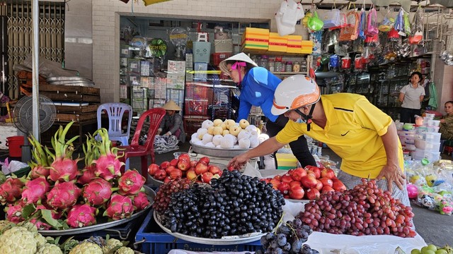 Kiếm tiền triệu từ tr&aacute;i c&acirc;y giải nhiệt m&ugrave;a n&oacute;ng - Ảnh 3.