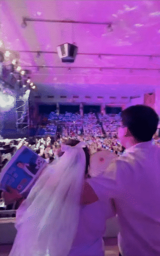 Cặp đôi Việt cầu hôn tại concert Super Junior TP.HCM: Đi đu idol thành nữ chính ngôn tình lúc nào không hay! - Ảnh 6.
