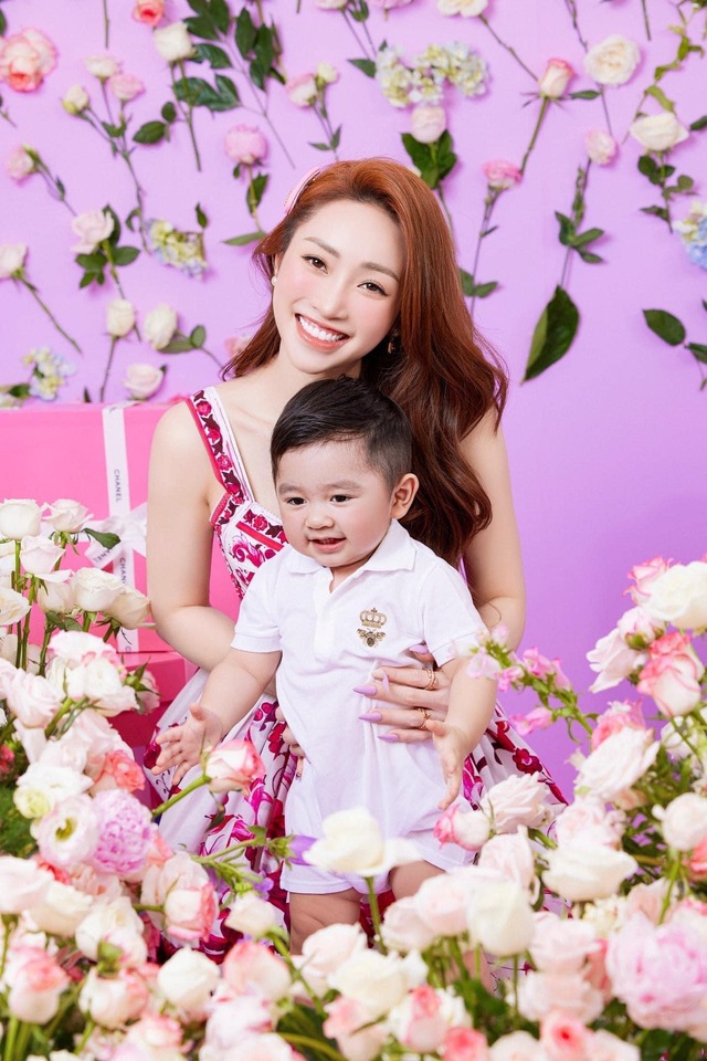 Sao nam trải qua 2 cuộc h&ocirc;n nh&acirc;n, đời sống thế n&agrave;o khi lấy vợ đại gia k&eacute;m 16 tuổi? - Ảnh 11.