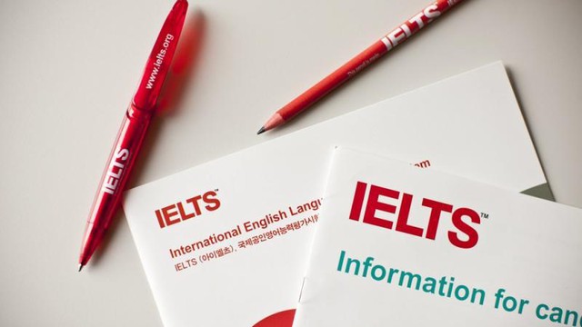 Thí sinh đua nhau học tủ để thi IELTS, Giám đốc Hội đồng Anh Việt Nam nói: Đừng đi đường tắt bằng việc gian lận! - Ảnh 5.