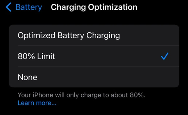 Vì sao tôi chỉ sạc pin iPhone đến 80% là rút - Mọi người thực ra đã nhầm, không phải cứ sạc đầy là tốt - Ảnh 1.