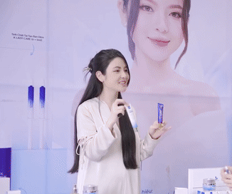 Ảnh cam thường mới nhất của Chu Thanh Huyền trước ngày cưới Quang Hải: Vòng 2 khiến netizen xôn xao - Ảnh 4.