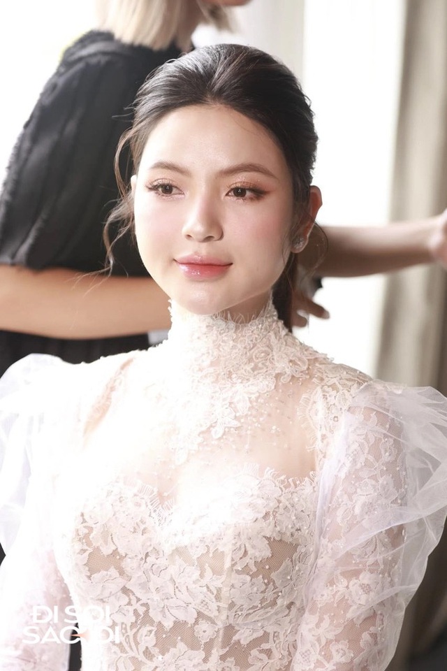 Cận cảnh váy cưới 150 triệu của Chu Thanh Huyền, phiên bản chính thức có gì khác với thiết kế gốc? - Ảnh 6.