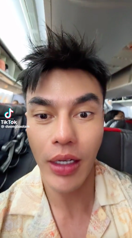 Lê Dương Bảo Lâm gặp sự cố tại sân bay ở Mỹ, phải livestream để cầu cứu - Ảnh 3.