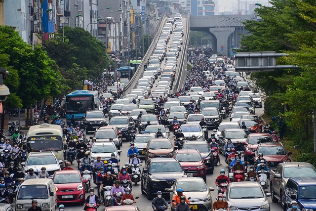 Bán chung cư tầng 3 để chuyển lên tầng 26, tôi hối hận vì: Ở trên cao nhiều nhược điểm đến mức không chịu nổi - Ảnh 2.