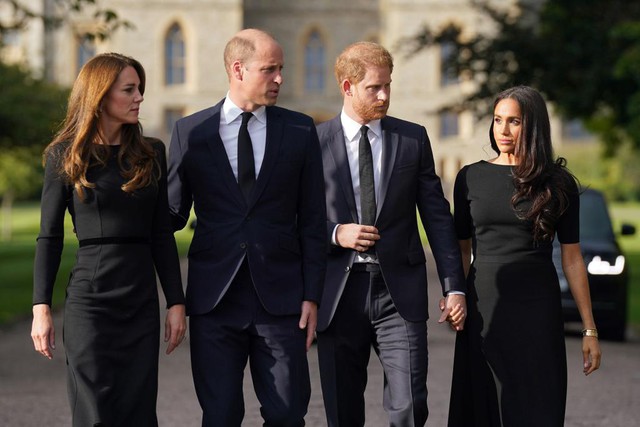 Harry và Meghan tràn đầy hy vọng hòa giải với vợ chồng Vương phi Kate - Ảnh 1.