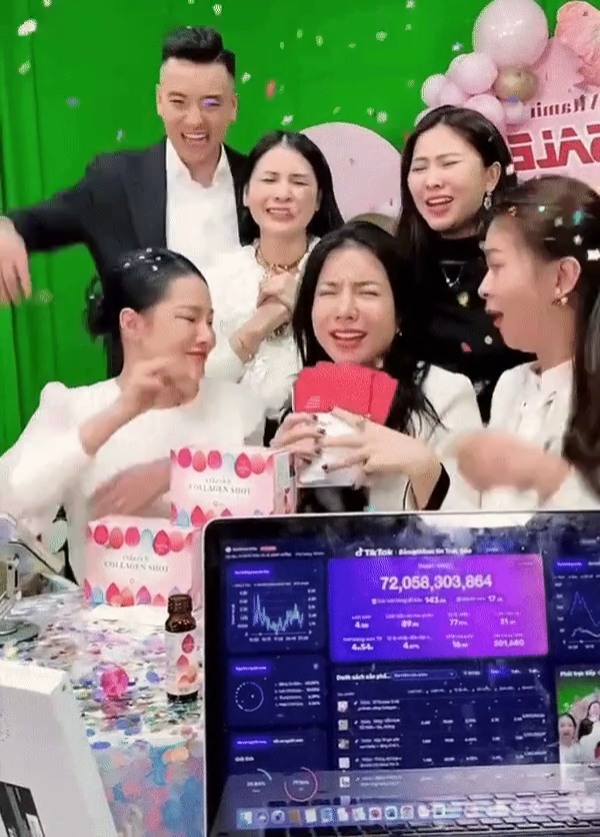 Đây là những phiên livestream chốt đơn cả chục tỉ ở Việt Nam, bán hàng online đang là vua của mọi nghề? - Ảnh 7.