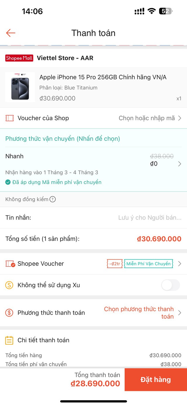 iPhone 15 Pro Max ở Việt Nam giảm giá mạnh, rẻ hơn cả Thái Lan, Singapore? - Ảnh 2.