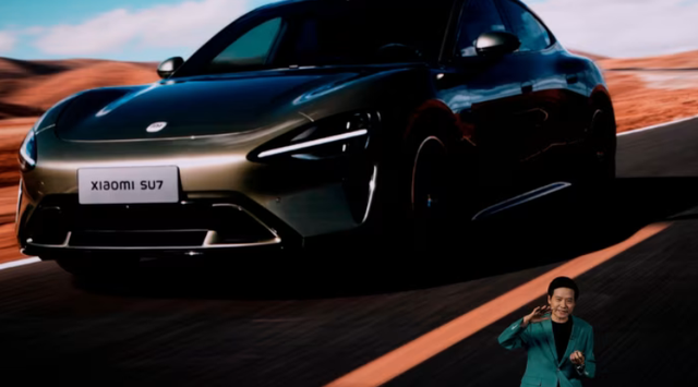 Tiền bối hơn 2 tuổi khiến Elon Musk run sợ: Ra mắt xe điện trong mơ giúp tài xế điều khiển được điều hòa, nồi cơm điện từ trên xe, 1 lần sạc đi được tới 830 km - Ảnh 1.