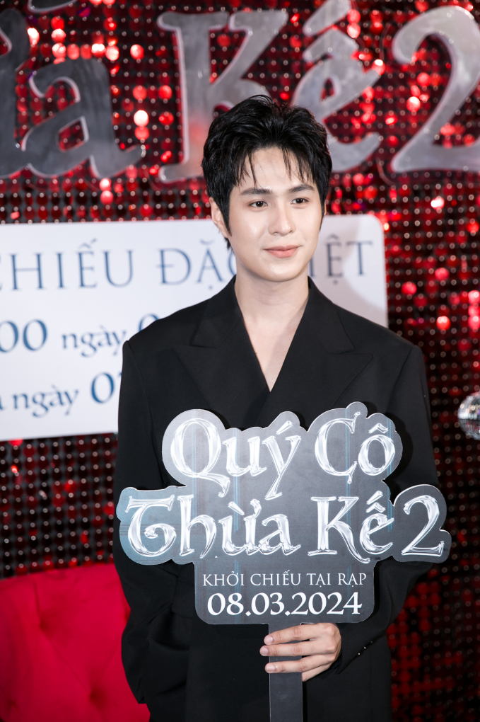 View - Thảm đỏ Quý Cô Thừa Kế 2: Huyền Baby lên đồ hack tuổi, một mỹ nhân khoe vòng 1 căng đầy