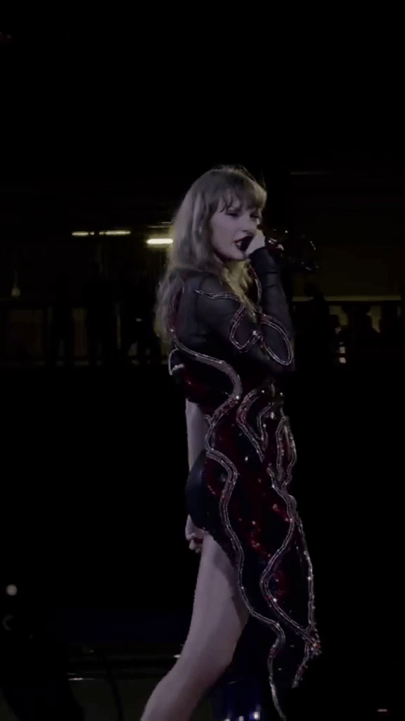 Taylor Swift lộ loạt dấu hiệu sức khỏe đáng lo ngại sau 3 đêm diễn ở Singapore: Mệt rã rời, ho liên tục, giọng nghe như bị ốm? - Ảnh 3.