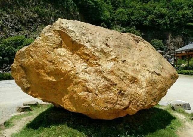“Khối đá” trị giá hơn 41.000 tỷ đồng được giám sát 24/24 ở Trung Quốc: Nặng đến 45 tấn, phát sáng bất thường, là kho báu lộ thiên nhiều người ao ước - Ảnh 3.