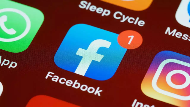 Âm mưu bí ẩn đằng sau vụ Facebook bị sập toàn cầu: Vì sao nguyên nhân thật sự bị giấu kín? - Ảnh 2.
