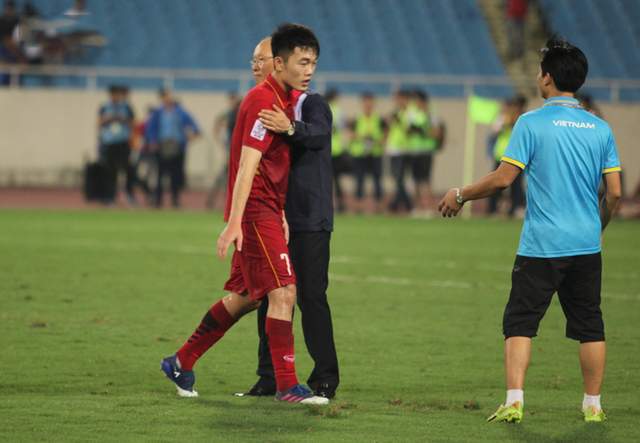 Xuân Trường: Thầy Park phải dạy lại U23 Việt Nam như dạy cầu thủ U13 ở Hàn Quốc - Ảnh 1.
