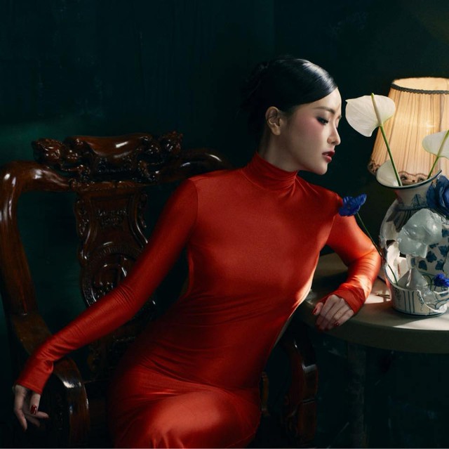 MV mới của Bích Phương nhiều màu, nhưng nhiều nhất là màu Tăng Duy Tân - Ảnh 7.