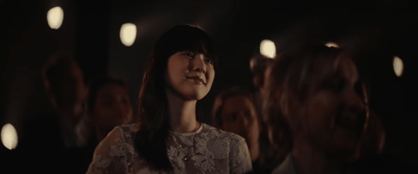 Nhan sắc Hải Tú trồi sụt khó hiểu khi so sánh loạt ảnh hậu trường với lúc vào MV Sơn Tùng - Ảnh 1.