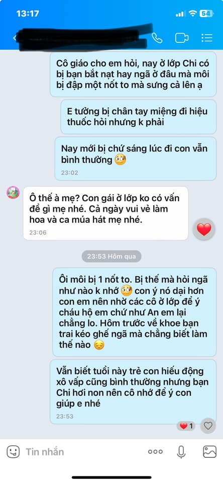 Đoạn tin nhắn giữa bà mẹ ở Hà Nội và giáo viên đang gây tranh cãi rần rần: Xem thời gian, ai nấy trách phụ huynh quá thiếu tinh tế - Ảnh 1.
