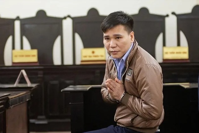 Hình ảnh ca sĩ Châu Việt Cường biểu diễn trong trại giam sau khi lĩnh án 13 năm tù vì tội giết người - Ảnh 7.