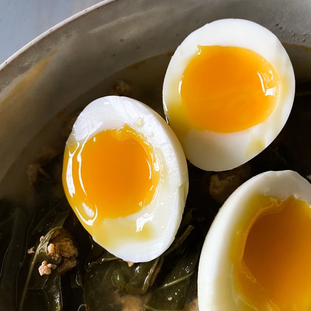 Luộc trứng bao lâu là tốt nhất? Hóa ra bấy lâu nay nhiều người luộc sai làm mất chất dinh dưỡng - Ảnh 1.