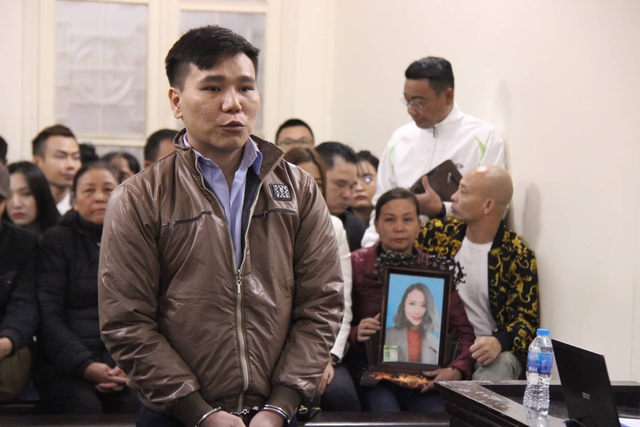 Hình ảnh ca sĩ Châu Việt Cường biểu diễn trong trại giam sau khi lĩnh án 13 năm tù vì tội giết người - Ảnh 6.