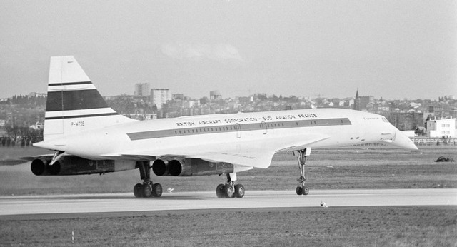 Năm 1973, hành khách trên một chiếc máy bay đã được chứng kiến ​​nhật thực toàn phần kéo dài 74 phút! - Ảnh 2.