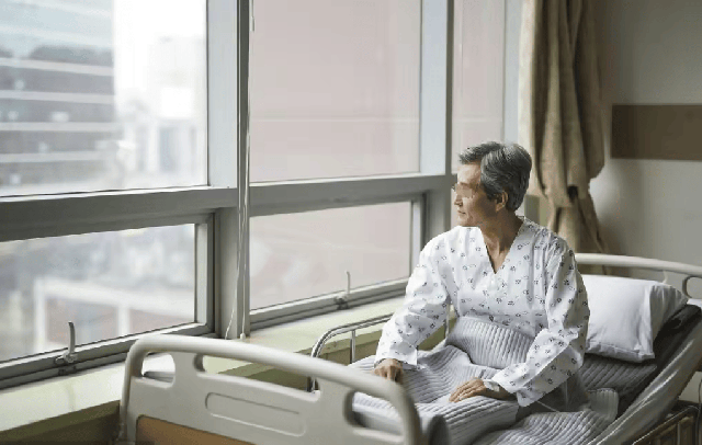 Ch&uacute; ba bị bệnh nặng cần 690 triệu đồng, t&ocirc;i ph&aacute;t động quy&ecirc;n g&oacute;p cả họ h&agrave;ng, nhưng quyết rời nh&oacute;m chung chỉ sau 2 tuần v&igrave; 1 l&yacute; do - Ảnh 1.