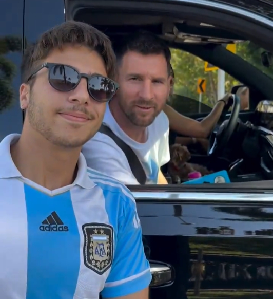 Bất ngờ gặp fan khi đang chạy xe hơi, vợ chồng Messi có hành động đáng trân trọng - Ảnh 3.