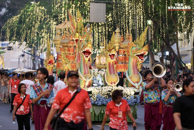 Lễ hội Songkran 2024: Dòng người ùn ùn đổ ra đường, Thái Lan chính thức khởi động 7 ngày nguy hiểm - Ảnh 3.