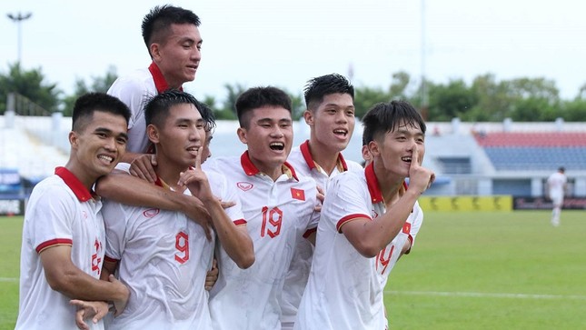 Việt Nam dẫn đầu VCK U23 châu Á 2024 về sức trẻ - Ảnh 2.