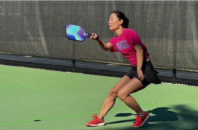 Pickleball - Môn thể thao thời thượng hóa ra lợi hại với chị em thế này cơ! - Ảnh 7.